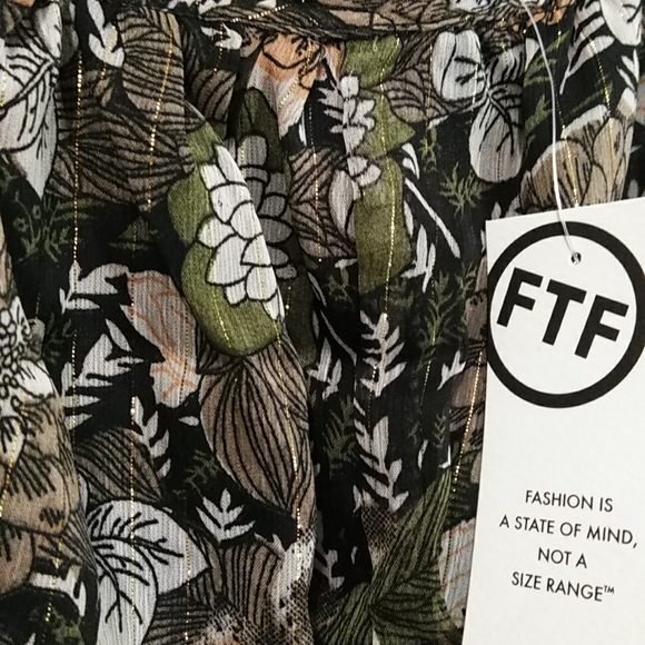 FTF T-STRAP BLOUSE - Picture 12 of 12